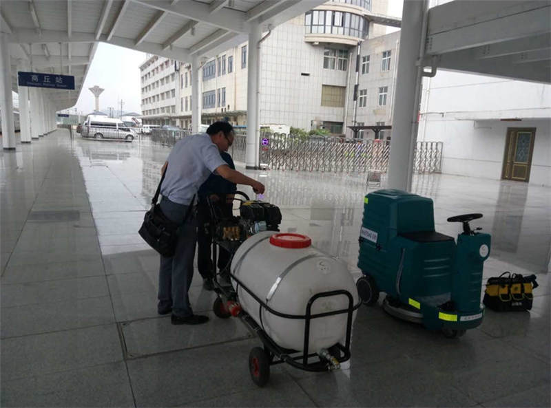 河南商丘汽车站火车站——三轮高压清洗车